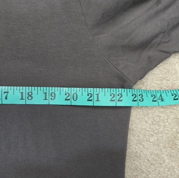 PSYCHO BUNNY By Robert Godley Gray V-Neck Branded Logo Men's Shirt. Large - Picture 8 of 9